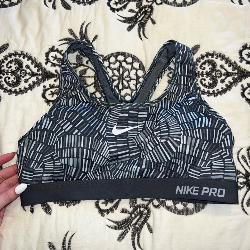 Nike Pro Sports Bra size M